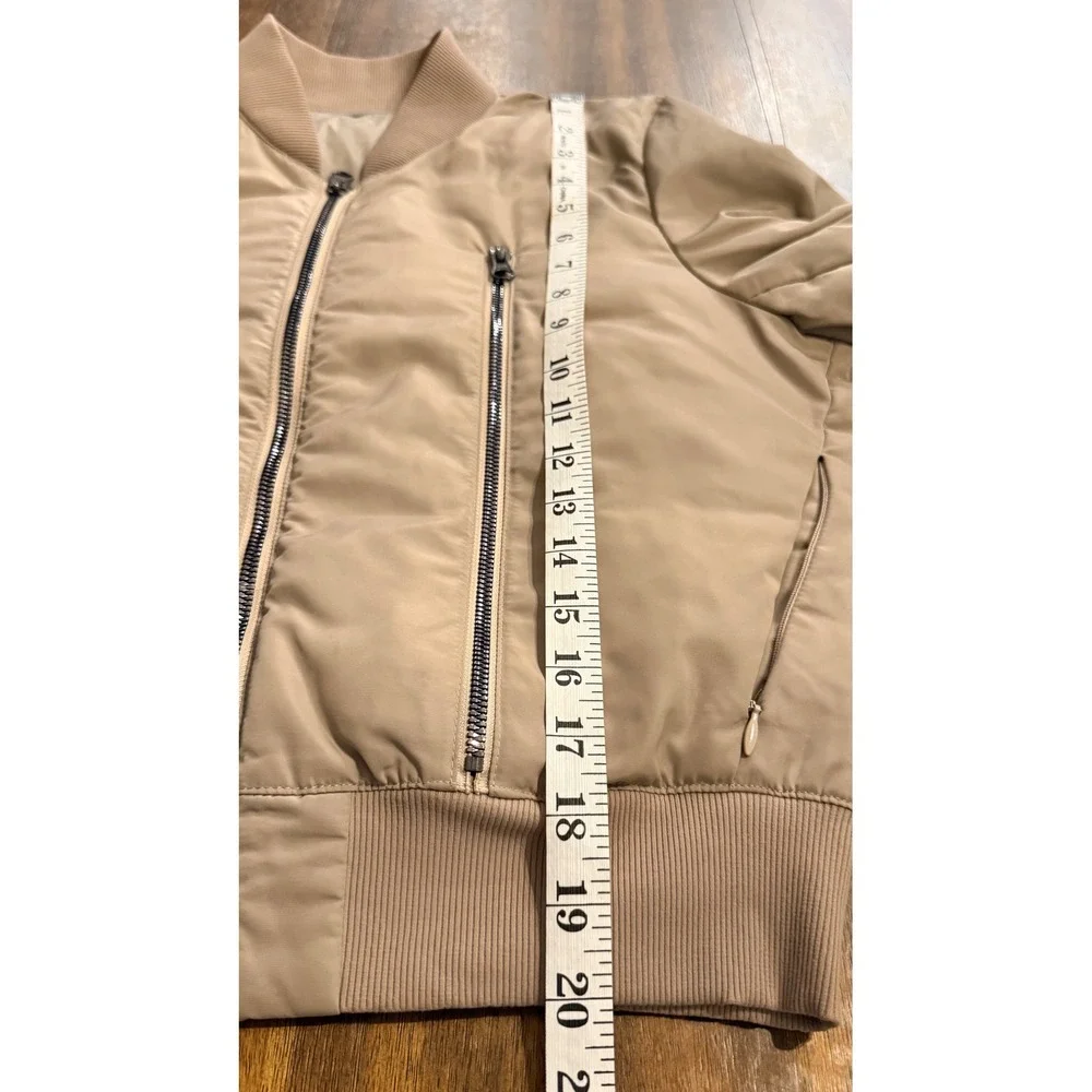 ALO Yoga Off Duty Bomber Jacket Small Gravel Taupe Down Puffer Cropped Womens